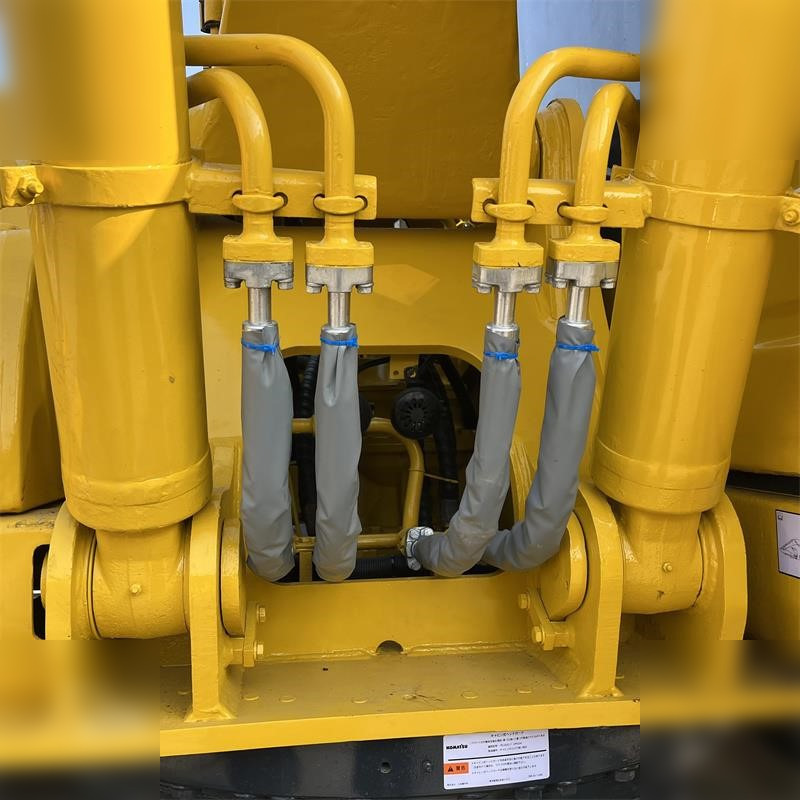 Excavadora de cadenas KOMATSU PC220-8: foto 7 Excavadora de cadenas KOMATSU PC220-8: foto 7