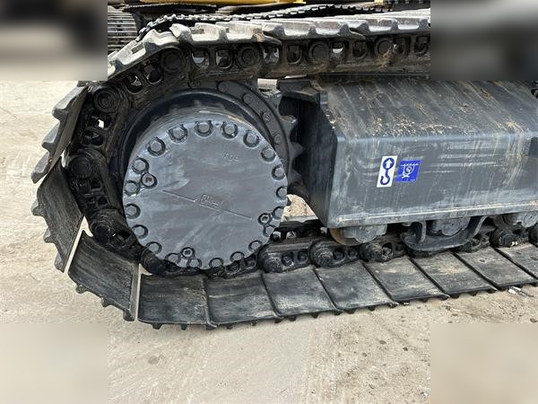 Excavadora de cadenas KOMATSU PC240 LC-8: foto 7