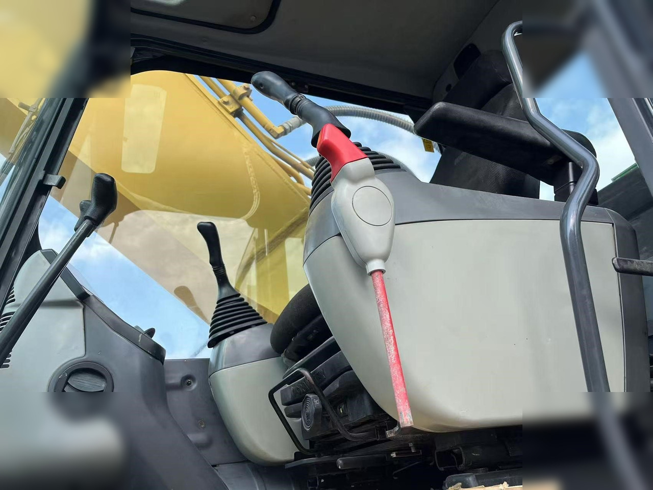 Excavadora de cadenas KOMATSU PC400-8R: foto 10