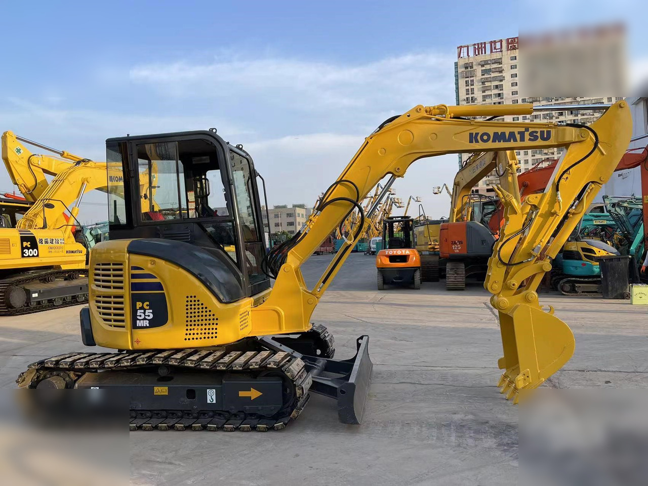 KOMATSU PC55MR-2 - Miniexcavadora: foto 2 KOMATSU PC55MR-2 - Miniexcavadora: foto 2