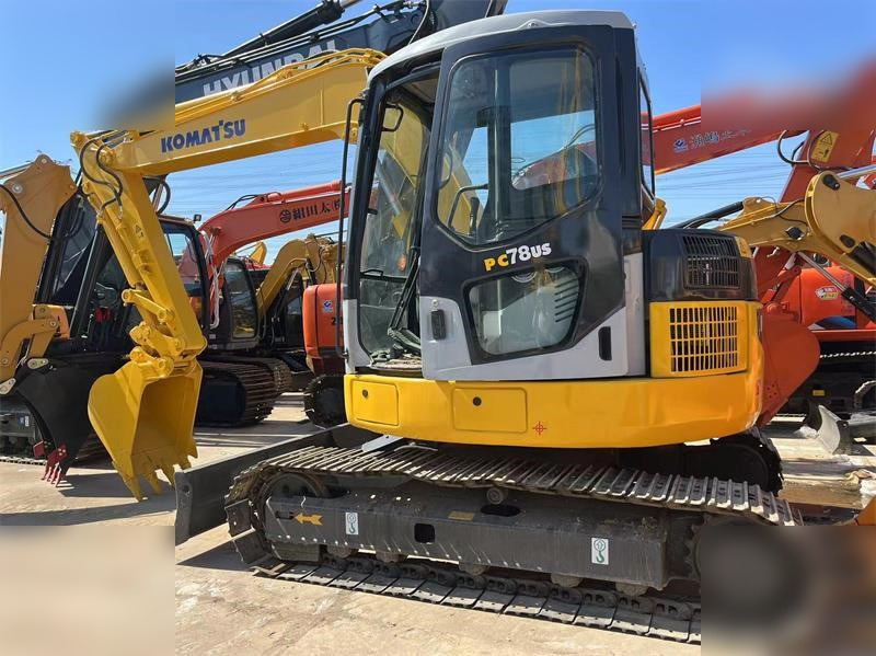 KOMATSU PC78US-6 - Excavadora de cadenas: foto 2 KOMATSU PC78US-6 - Excavadora de cadenas: foto 2