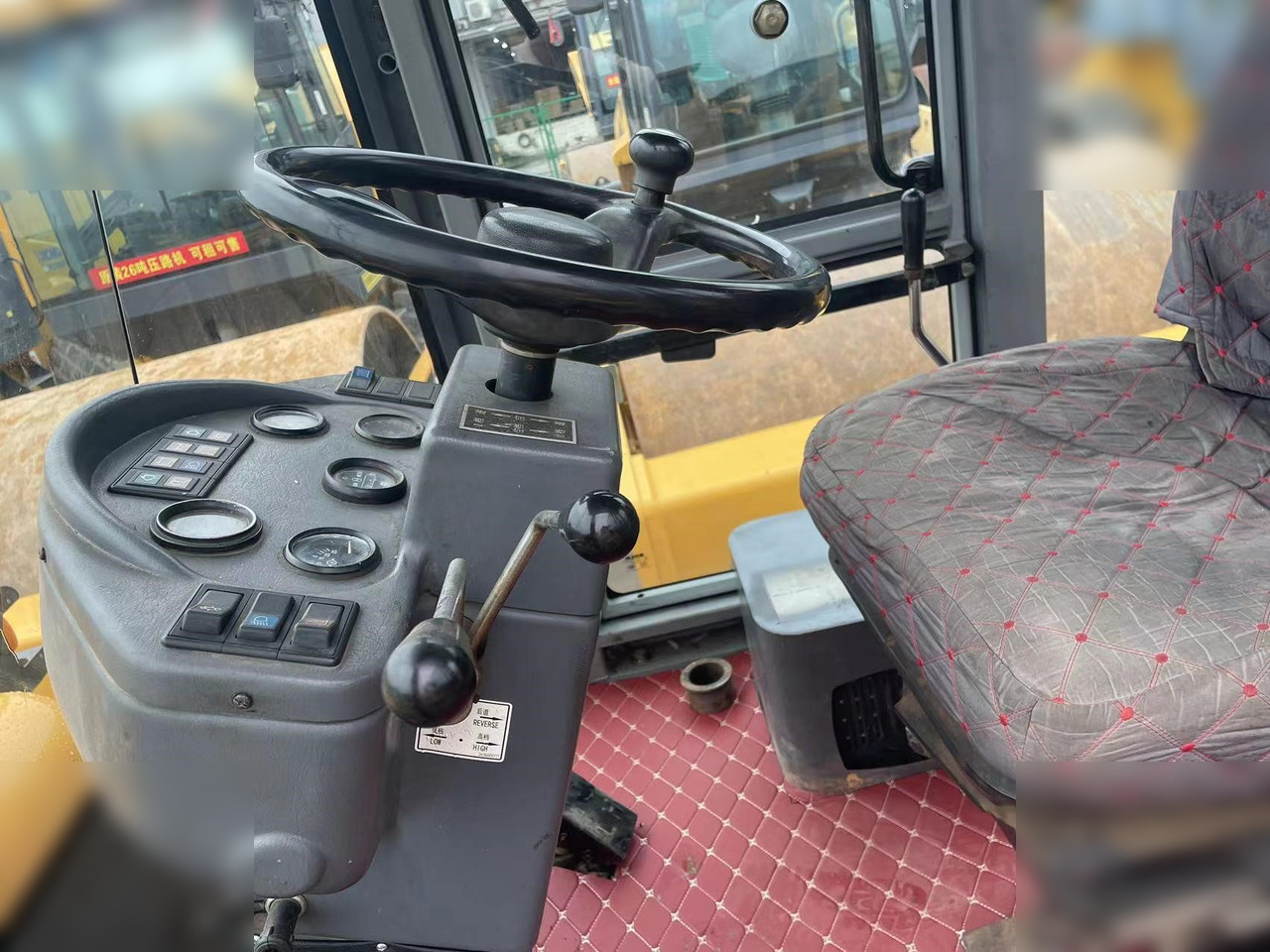 SDLG LGB680 - Retroexcavadora: foto 4 SDLG LGB680 - Retroexcavadora: foto 4