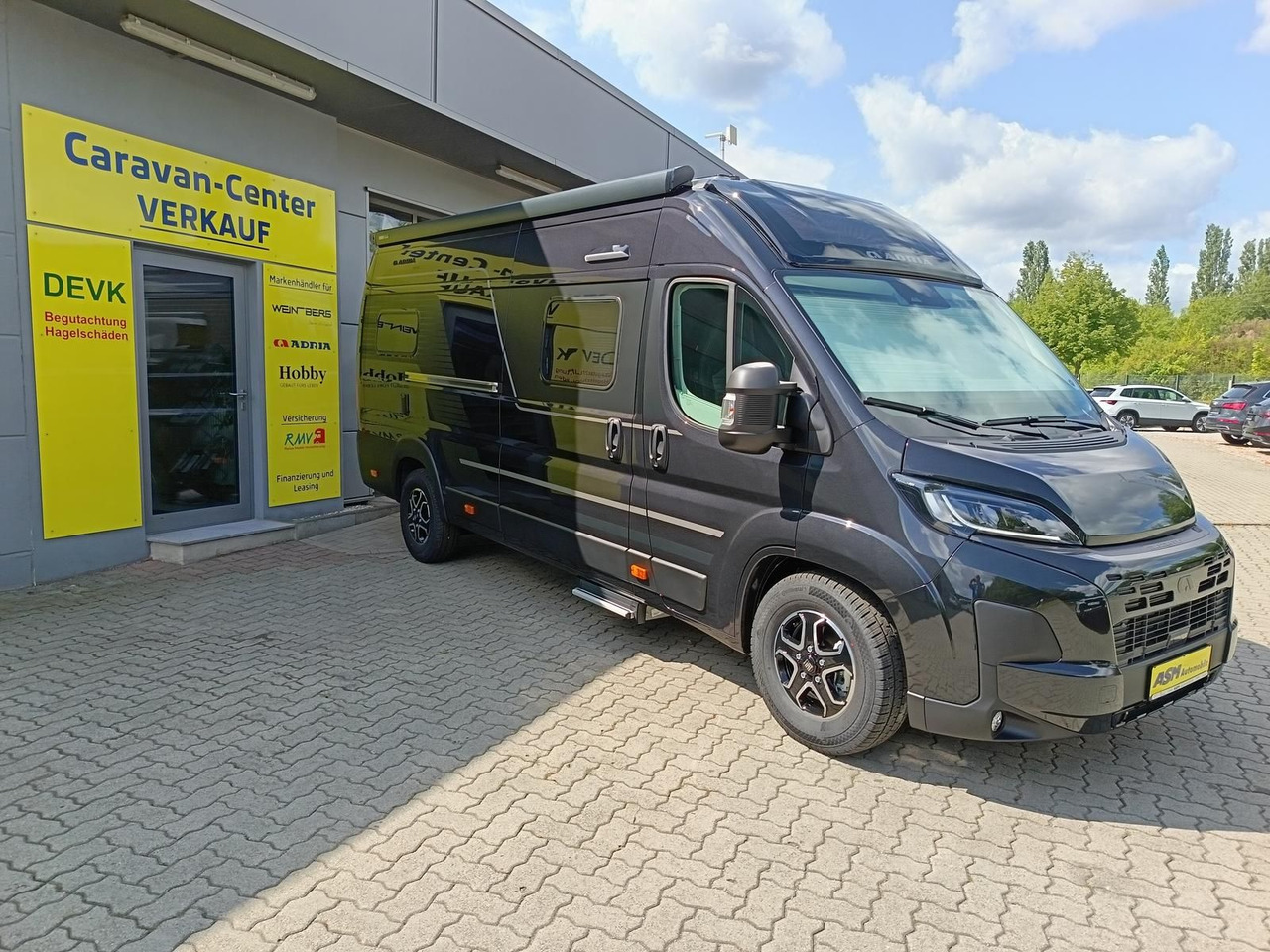 Adria Twin Edition 640 SGX Maxi 132kW*138L KÜHLSCHRANK - Cámper: foto 3 Adria Twin Edition 640 SGX Maxi 132kW*138L KÜHLSCHRANK - Cámper: foto 3