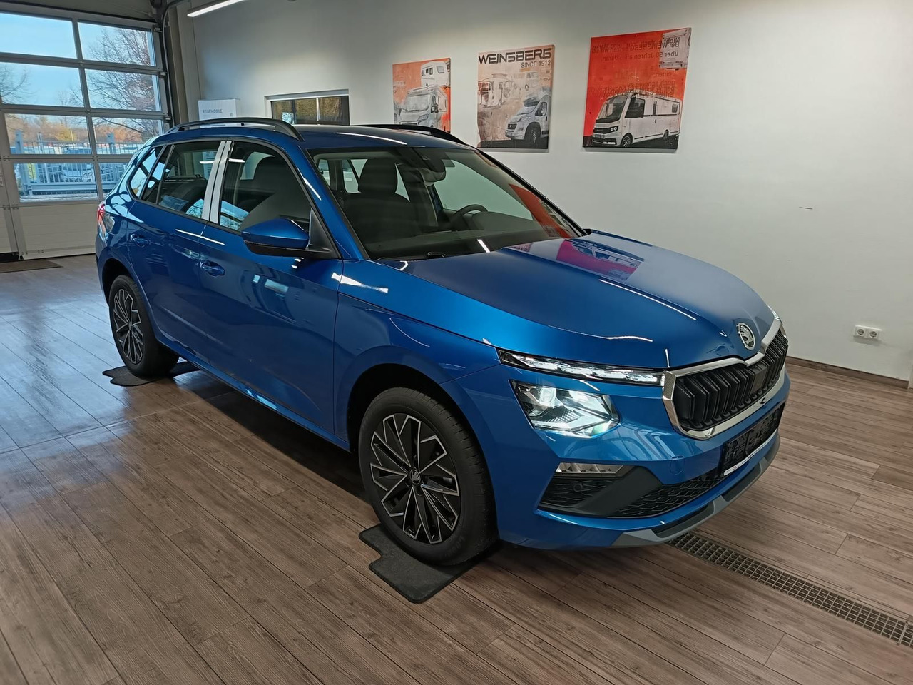 Skoda Kamiq 130 Jahre 1,5TSI DSG*AHK*ACC*LED*R-KAM*PDC - SUV/ Todoterreno: foto 3 Skoda Kamiq 130 Jahre 1,5TSI DSG*AHK*ACC*LED*R-KAM*PDC - SUV/ Todoterreno: foto 3