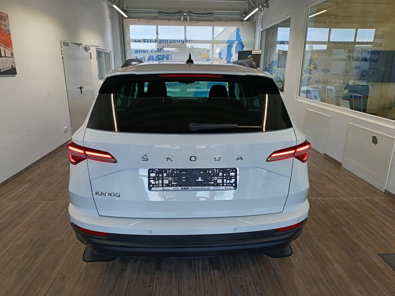 Skoda Karoq Style 1,5TSI DSG*AHK-VORBER*NAVI*LED*R-KAM - SUV/ Todoterreno: foto 5 Skoda Karoq Style 1,5TSI DSG*AHK-VORBER*NAVI*LED*R-KAM - SUV/ Todoterreno: foto 5