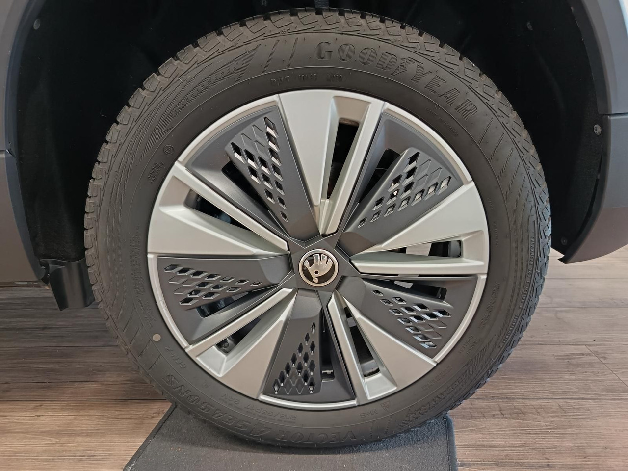 SUV/ Todoterreno Skoda Karoq Style 1,5TSI DSG*AHK-VORBER*NAVI*LED*R-KAM: foto 23 SUV/ Todoterreno Skoda Karoq Style 1,5TSI DSG*AHK-VORBER*NAVI*LED*R-KAM: foto 23