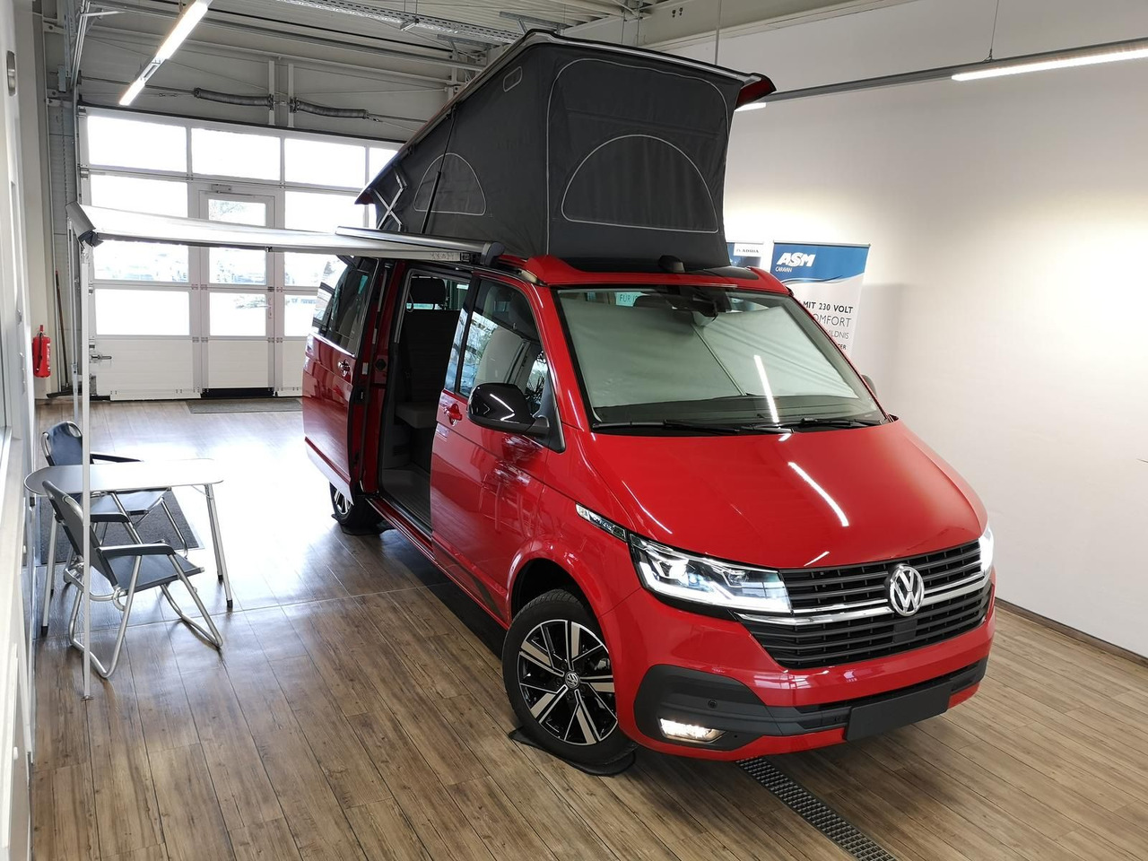 Volkswagen T6.1 California Coast DSG*SONDERZINSAKTION 3,99% - Furgoneta de pasajeros: foto 2 Volkswagen T6.1 California Coast DSG*SONDERZINSAKTION 3,99% - Furgoneta de pasajeros: foto 2