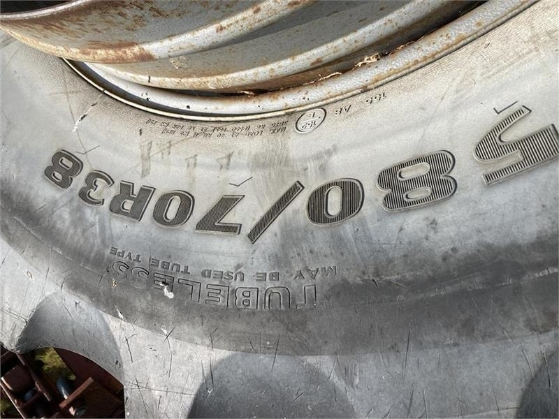 Dual 5-klods 580/70r38 - Neumáticos y llantas para Maquinaria agrícola: foto 2 Dual 5-klods 580/70r38 - Neumáticos y llantas para Maquinaria agrícola: foto 2