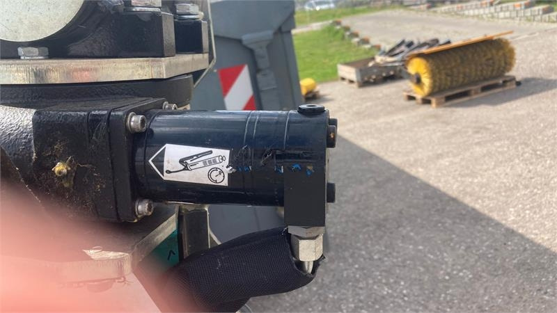 Greentec Scorpion 430-4 PLUS Hybrid bagmonteret højre - Desbrozadora de martillos/ Trituradora: foto 4 Greentec Scorpion 430-4 PLUS Hybrid bagmonteret højre - Desbrozadora de martillos/ Trituradora: foto 4