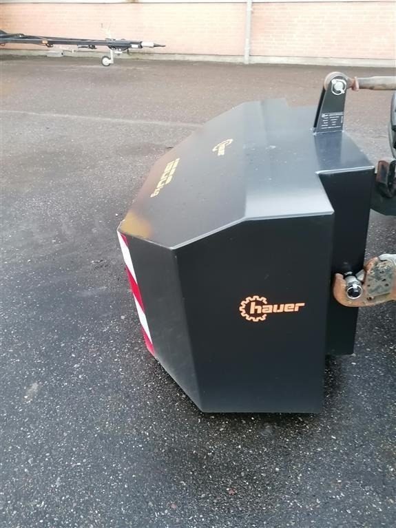 Hauer 1500 kg - Contrapeso: foto 1 Hauer 1500 kg - Contrapeso: foto 1