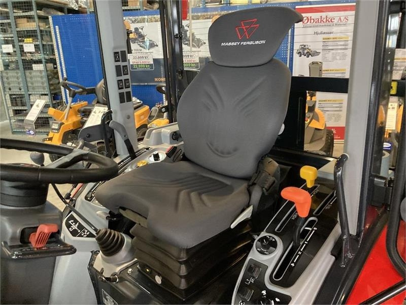 Tractor municipal Massey Ferguson 1740 HC Frontlift/pto og 150 cm fejemaskine: foto 8