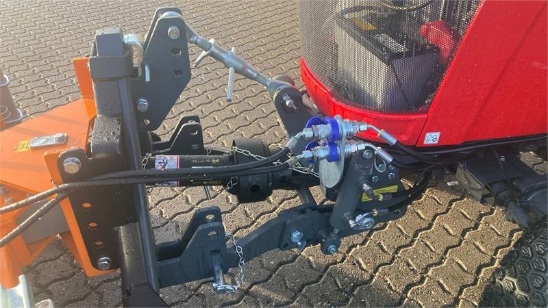 Tractor municipal Massey Ferguson 1740 HC Frontlift/pto og 150 cm fejemaskine: foto 22