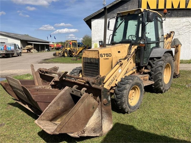 New Holland 675D - Retroexcavadora: foto 1 New Holland 675D - Retroexcavadora: foto 1