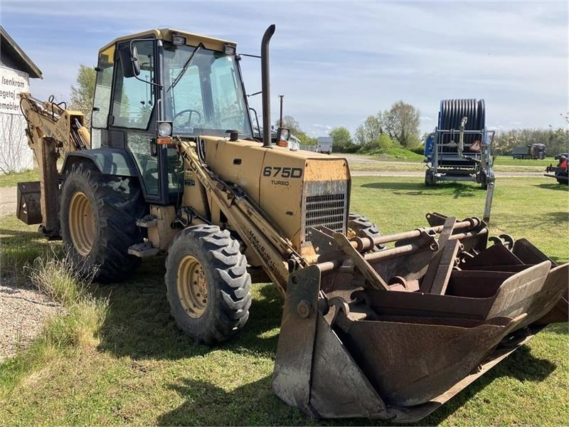 New Holland 675D - Retroexcavadora: foto 2 New Holland 675D - Retroexcavadora: foto 2