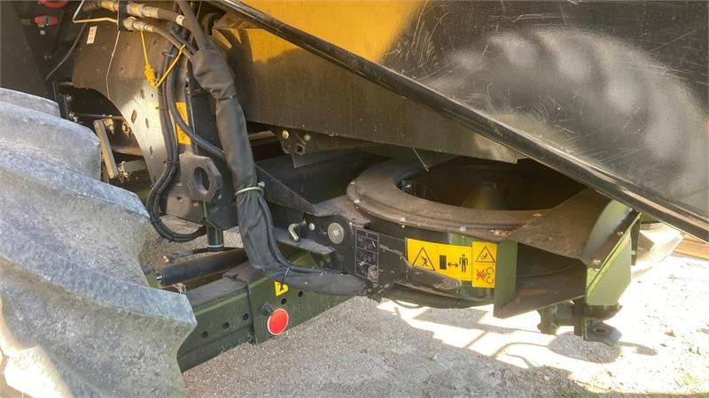 New Holland CX 8.70 SLH - Cosechadora de granos: foto 4 New Holland CX 8.70 SLH - Cosechadora de granos: foto 4