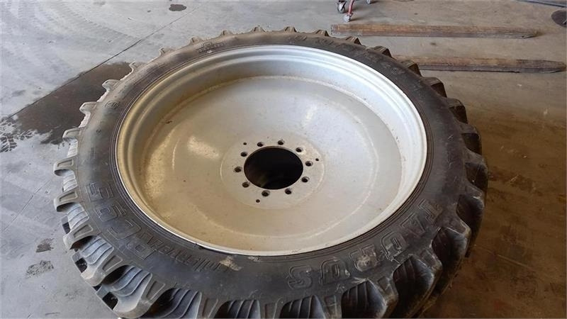 Taurus Sprøjtehjul 340/85R48 Taurus RC95. - Neumático para Maquinaria agrícola: foto 1 Taurus Sprøjtehjul 340/85R48 Taurus RC95. - Neumático para Maquinaria agrícola: foto 1