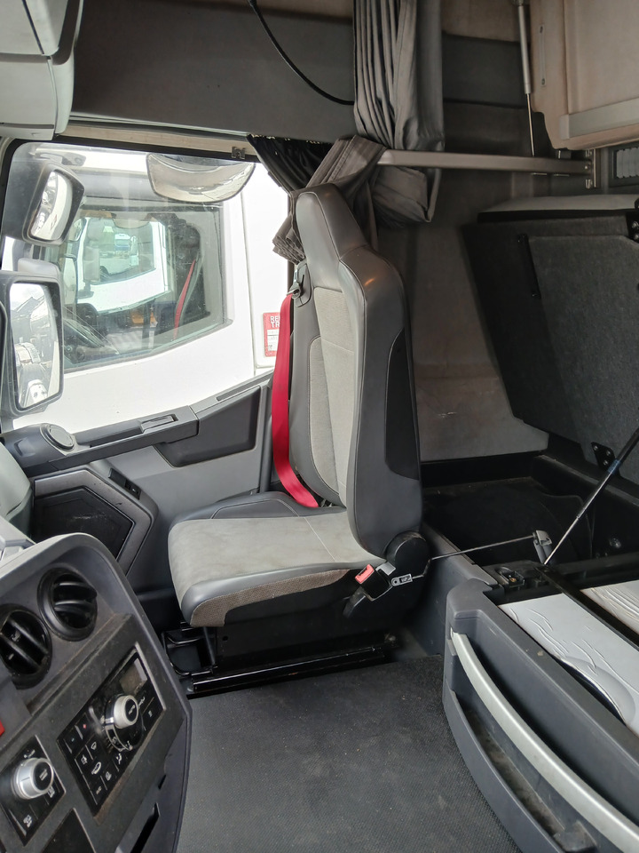 RENAULT T 520 - Camión chasis: foto 4 RENAULT T 520 - Camión chasis: foto 4
