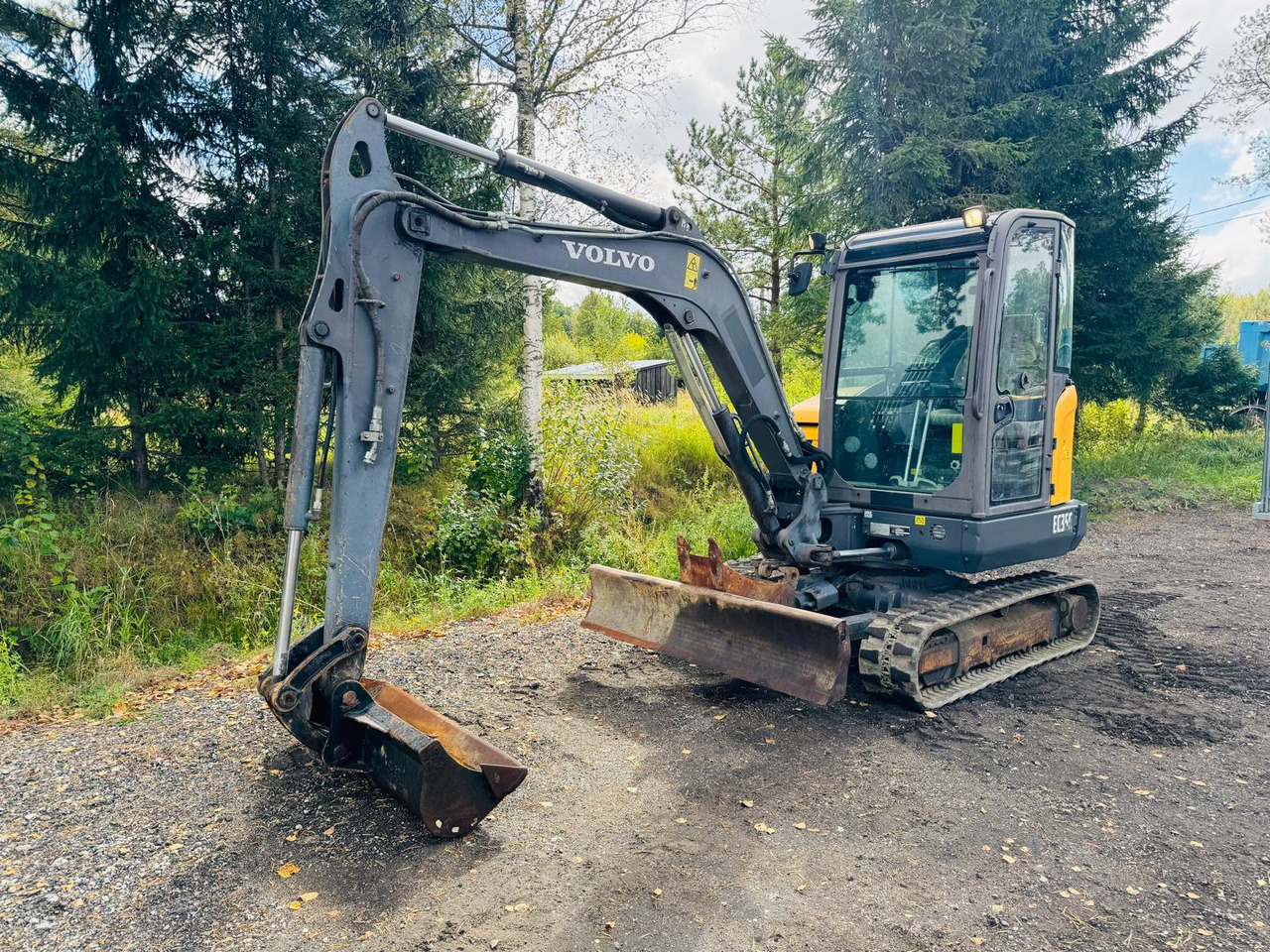 VOLVO EC35C - Miniexcavadora: foto 1 VOLVO EC35C - Miniexcavadora: foto 1