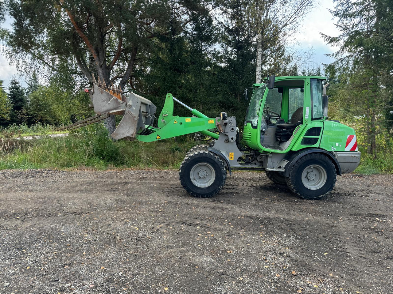 VOLVO L25F - Cargadora de ruedas: foto 5 VOLVO L25F - Cargadora de ruedas: foto 5