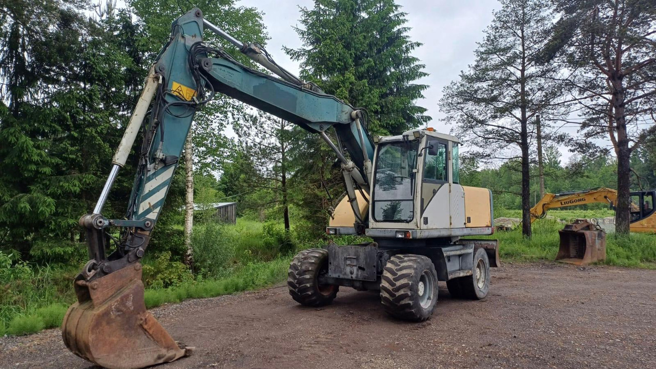 Volvo EW140 - Excavadora de ruedas: foto 1 Volvo EW140 - Excavadora de ruedas: foto 1