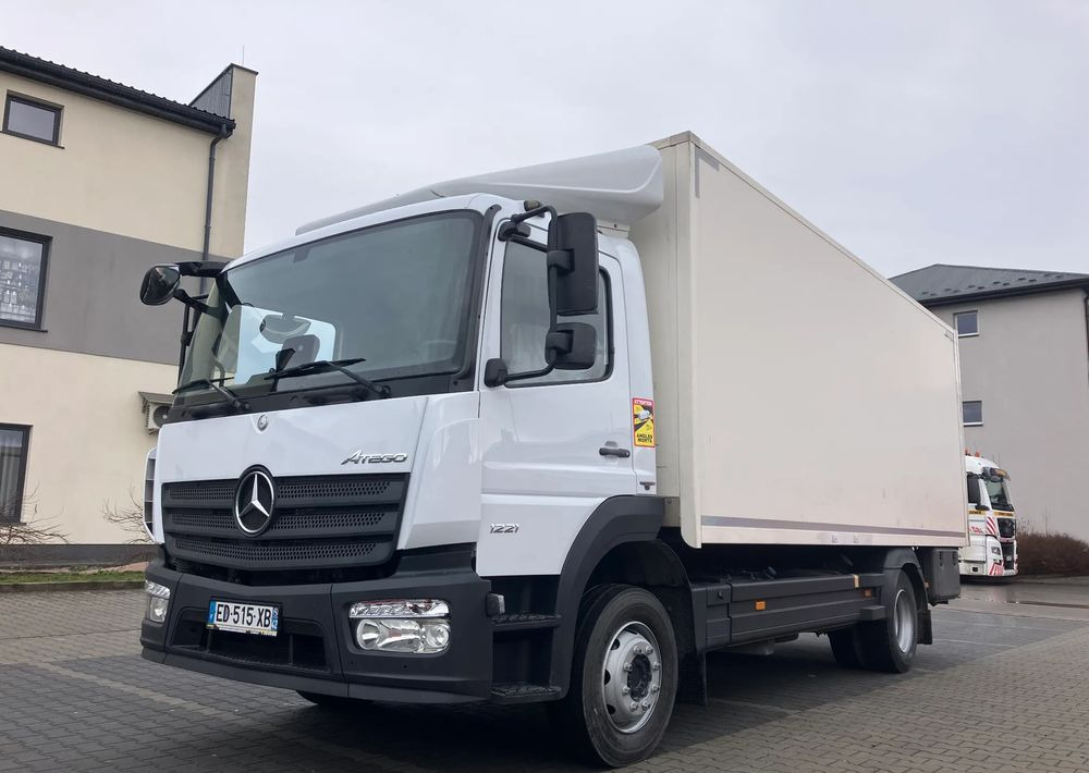 Camión caja cerrada Mercedes-Benz ATEGO 1218 KURIERKA KONTENER 15 PALET: foto 1