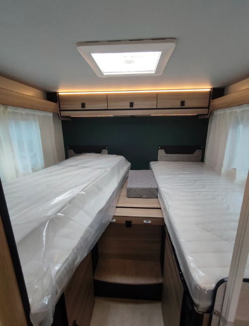 Cámper RIMOR Rimor KILIG 95 Plus NEW Retrofitted 5 Passenger Winter Camera Navigation: foto 21