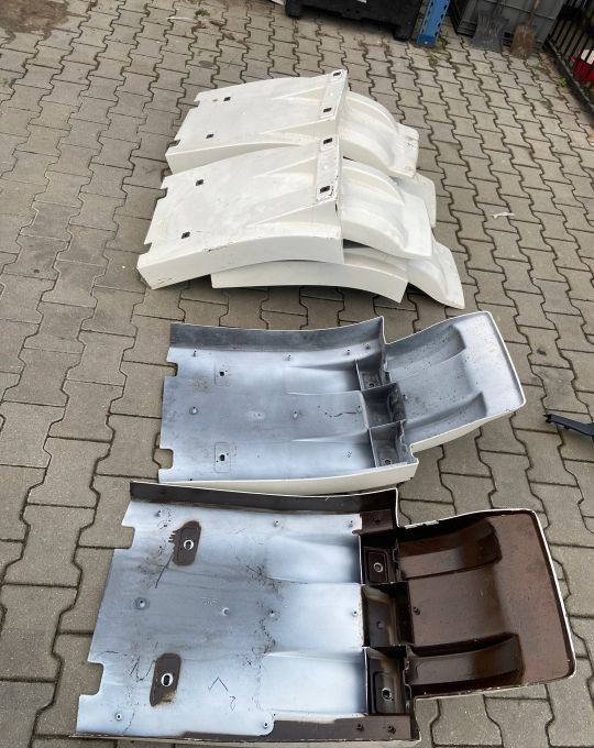 Błotnik Volvo FH 4 euro 6 nadkole chlapacz - Guardabarros para Camión: foto 2 Błotnik Volvo FH 4 euro 6 nadkole chlapacz - Guardabarros para Camión: foto 2
