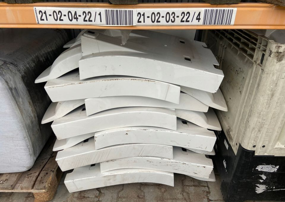 Błotnik Volvo FH 4 euro 6 nadkole chlapacz - Guardabarros para Camión: foto 3 Błotnik Volvo FH 4 euro 6 nadkole chlapacz - Guardabarros para Camión: foto 3