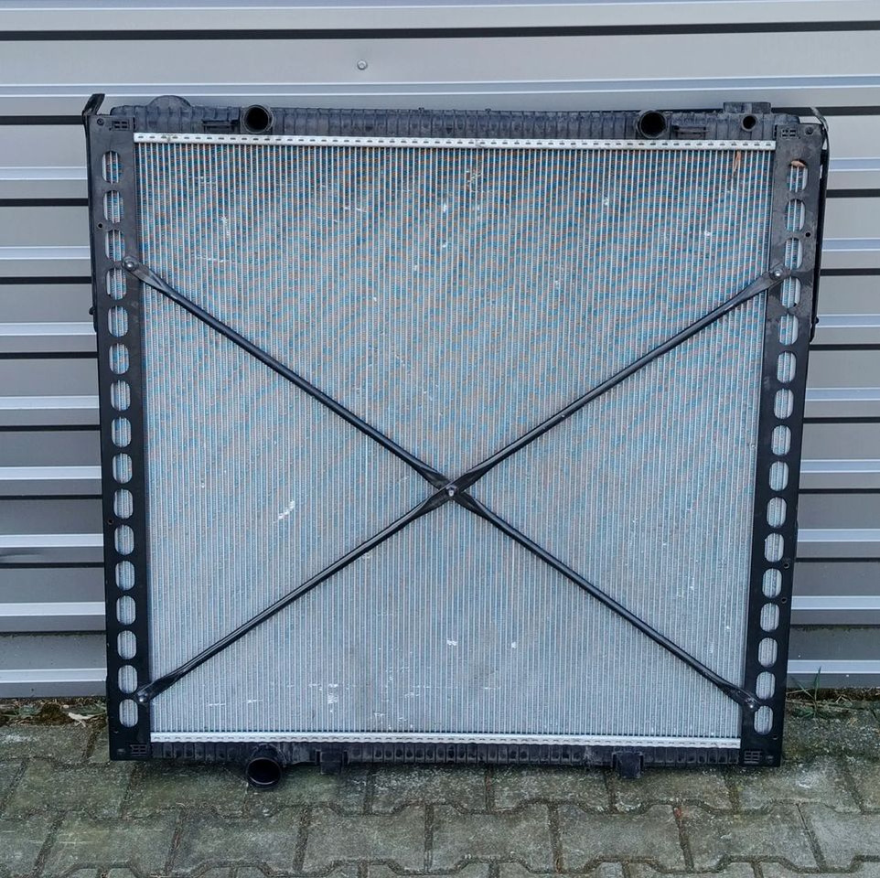 DAF XF 106 EURO 6 CHŁODNICA WODY NOWA 2125896 - Sistema de refrigeración: foto 2 DAF XF 106 EURO 6 CHŁODNICA WODY NOWA 2125896 - Sistema de refrigeración: foto 2