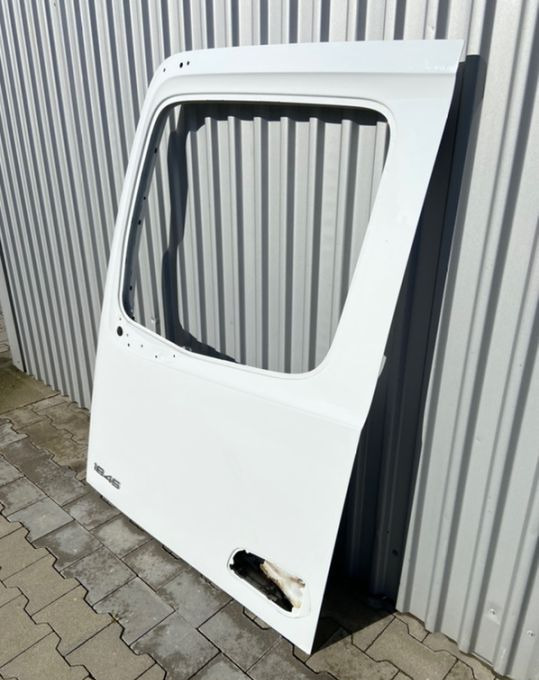 Drzwi lewe Mercedes Actros MP4 euro 6 - Puerta y piezas para Camión: foto 2 Drzwi lewe Mercedes Actros MP4 euro 6 - Puerta y piezas para Camión: foto 2