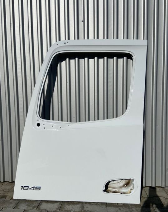 Drzwi lewe Mercedes Actros MP4 euro 6 - Puerta y piezas para Camión: foto 1 Drzwi lewe Mercedes Actros MP4 euro 6 - Puerta y piezas para Camión: foto 1