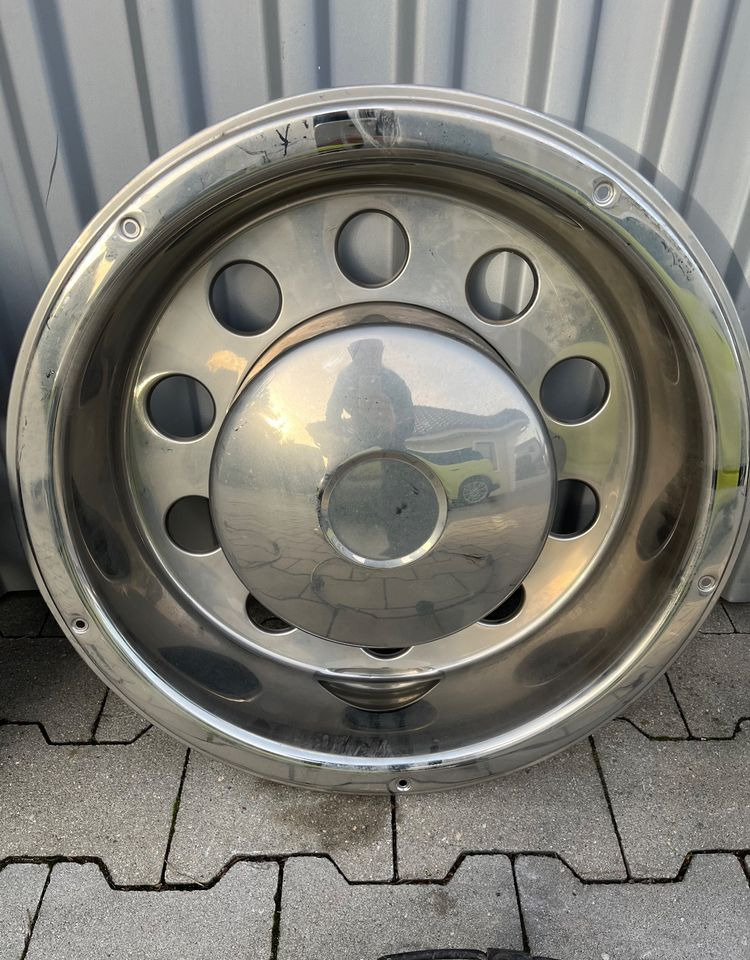 Kołpaki TIR MAN DAF Scania Volvo 22.5” komplet - Carrocería y exterior para Camión: foto 3 Kołpaki TIR MAN DAF Scania Volvo 22.5” komplet - Carrocería y exterior para Camión: foto 3