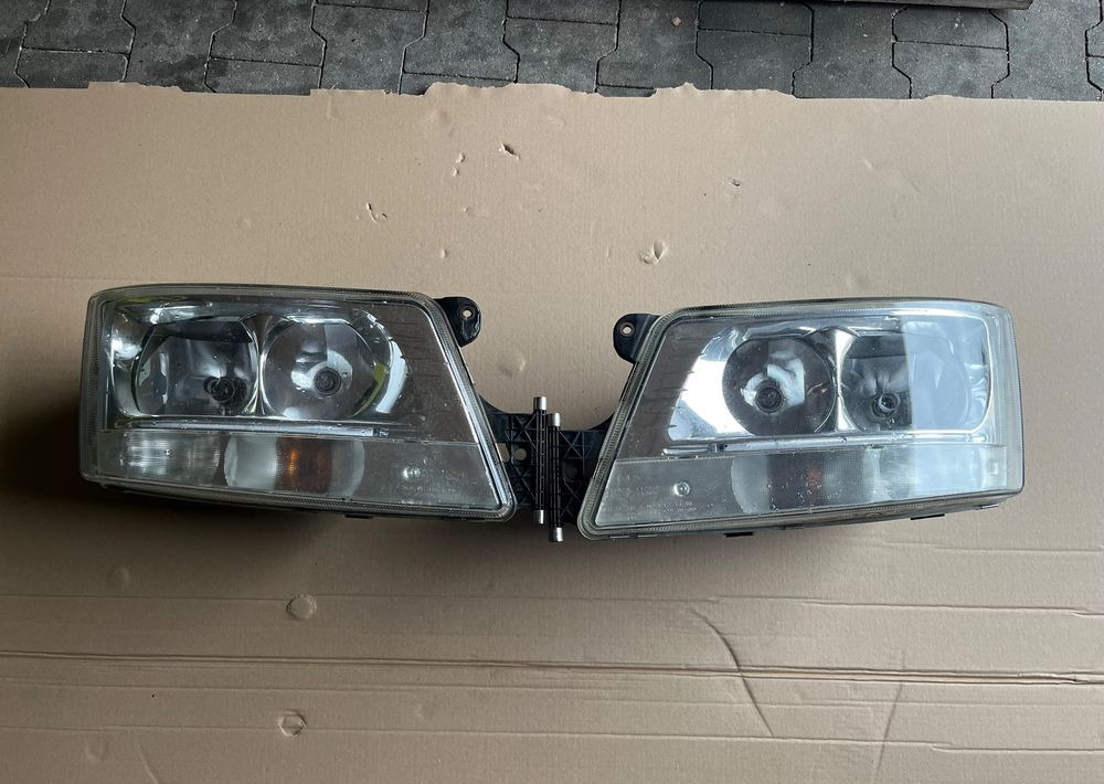 Lampy MAN TGX TGS euro 5 oryginał reflektor - Luz/ Iluminación para Camión: foto 1 Lampy MAN TGX TGS euro 5 oryginał reflektor - Luz/ Iluminación para Camión: foto 1