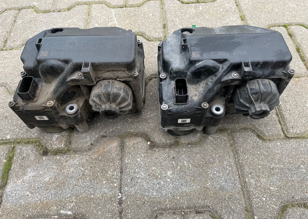 Pompa Adblue MAN TGX TGS euro 6 moduł ad blue - Sistema de combustible para Camión: foto 2 Pompa Adblue MAN TGX TGS euro 6 moduł ad blue - Sistema de combustible para Camión: foto 2