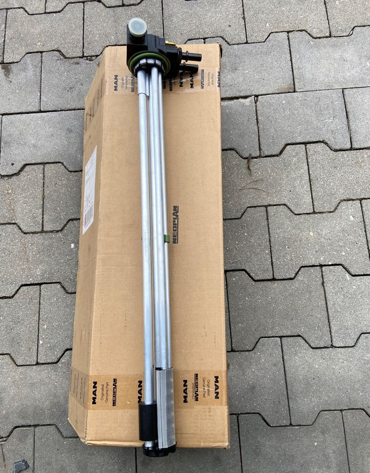 Czujnik poziomu paliwa MAN TGX TGS smok ssak jak NOWY - Recambio para Camión: foto 1 Czujnik poziomu paliwa MAN TGX TGS smok ssak jak NOWY - Recambio para Camión: foto 1