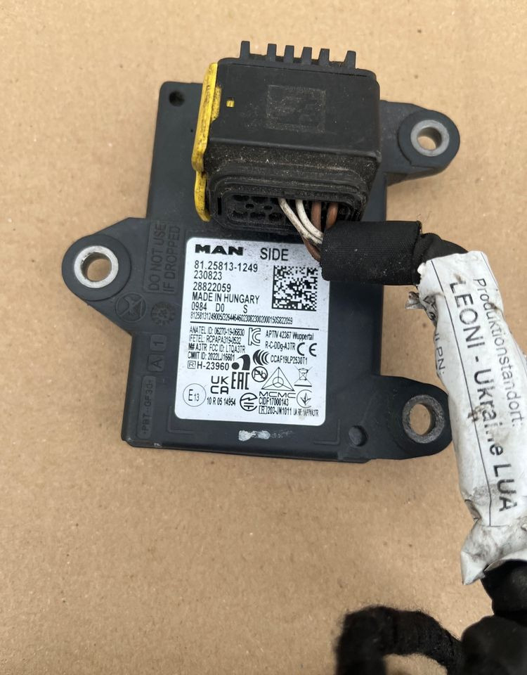 Radar boczny MAN TG3 TGX nowy model sensor - Recambio para Camión: foto 2 Radar boczny MAN TG3 TGX nowy model sensor - Recambio para Camión: foto 2