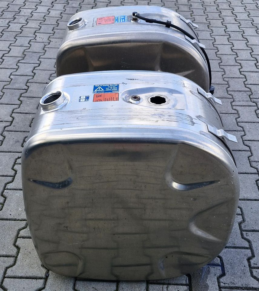 SCANIA R S ZBIORNIK PALIWA 200L NOWY - Depósito de combustible para Camión: foto 4 SCANIA R S ZBIORNIK PALIWA 200L NOWY - Depósito de combustible para Camión: foto 4