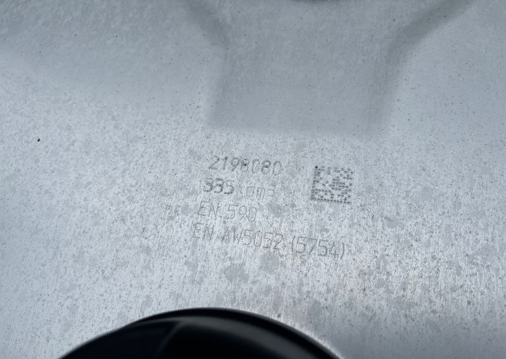 Zbiornik paliwa DAF XF XG CF 335 litrów bak - Sistema de combustible para Camión: foto 4 Zbiornik paliwa DAF XF XG CF 335 litrów bak - Sistema de combustible para Camión: foto 4