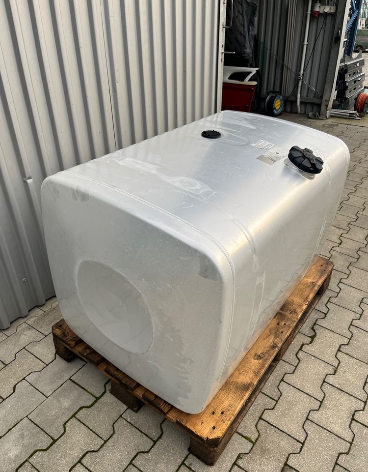 Zbiornik paliwa MAN TGX TGS 460 litrów bak - Sistema de combustible para Camión: foto 3 Zbiornik paliwa MAN TGX TGS 460 litrów bak - Sistema de combustible para Camión: foto 3