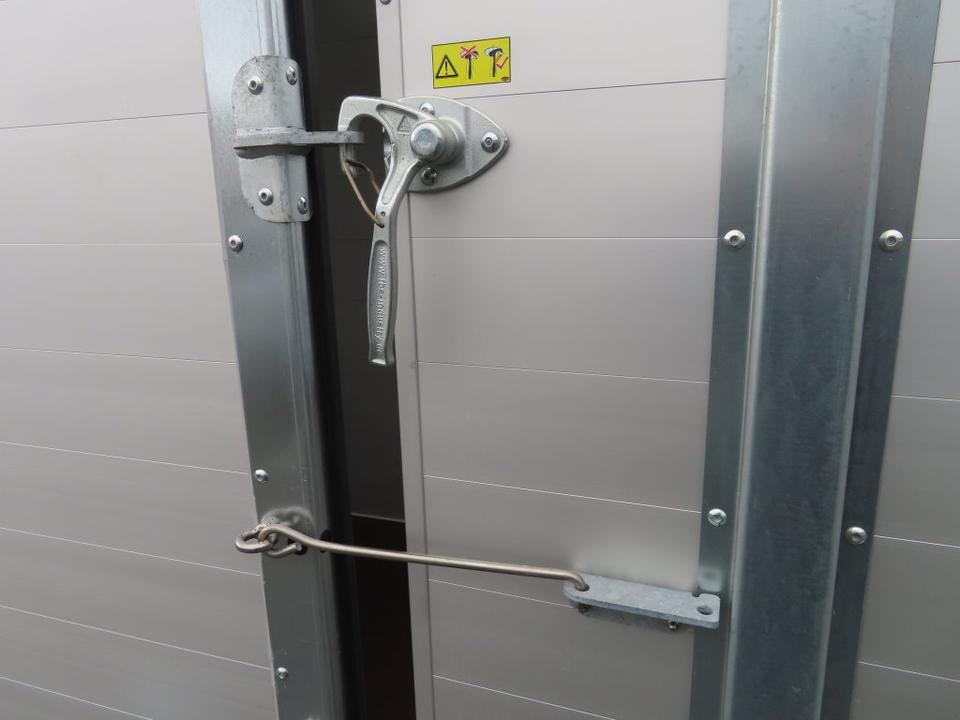 Remolque para moto Böckmann KT-PB-AL Kofferanhänge Flügeltür Motorrad PKW Anhänger: foto 6 Remolque para moto Böckmann KT-PB-AL Kofferanhänge Flügeltür Motorrad PKW Anhänger: foto 6