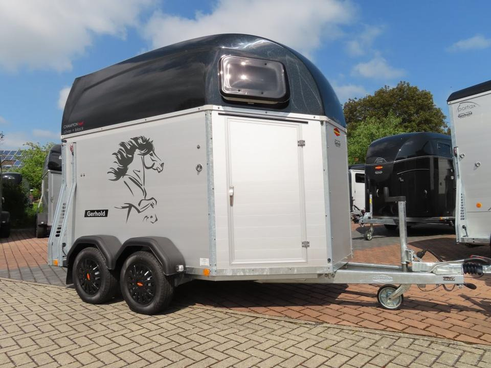 Remolque para caballos Böckmann Pferdeanhänger Champion Esprit ISY Sattelkammer 100km/h: foto 19 Remolque para caballos Böckmann Pferdeanhänger Champion Esprit ISY Sattelkammer 100km/h: foto 19