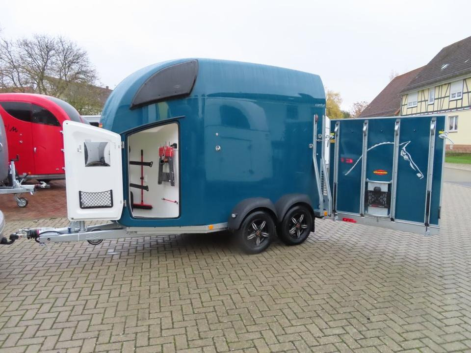 Böckmann Pferdeanhänger, Comfort, Flügeltür,100 km/h,Aluboden - Remolque para caballos: foto 1 Böckmann Pferdeanhänger, Comfort, Flügeltür,100 km/h,Aluboden - Remolque para caballos: foto 1