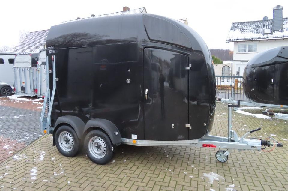 Böckmann Pferdeanhänger, NEU Comfort 23, Sattelkammer,ALUBODEN - Remolque para caballos: foto 2 Böckmann Pferdeanhänger, NEU Comfort 23, Sattelkammer,ALUBODEN - Remolque para caballos: foto 2