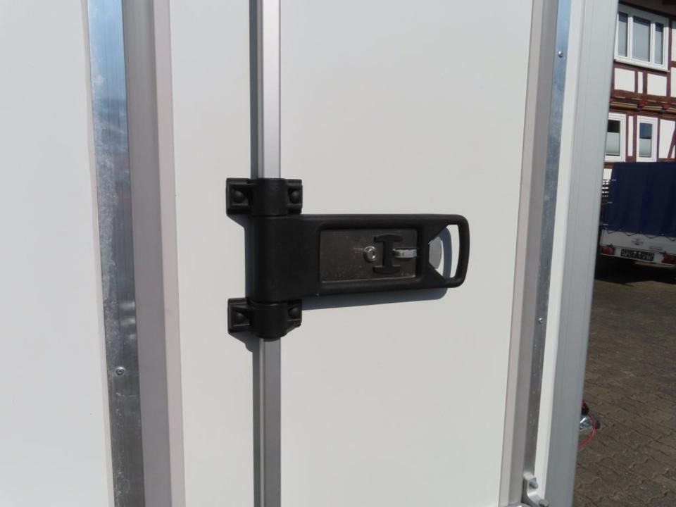 PKW Anhänger Böckmann Kühlkoffer Kühlanhänger Kühler 2,94x1,82m - Remolque frigorífico: foto 4 PKW Anhänger Böckmann Kühlkoffer Kühlanhänger Kühler 2,94x1,82m - Remolque frigorífico: foto 4