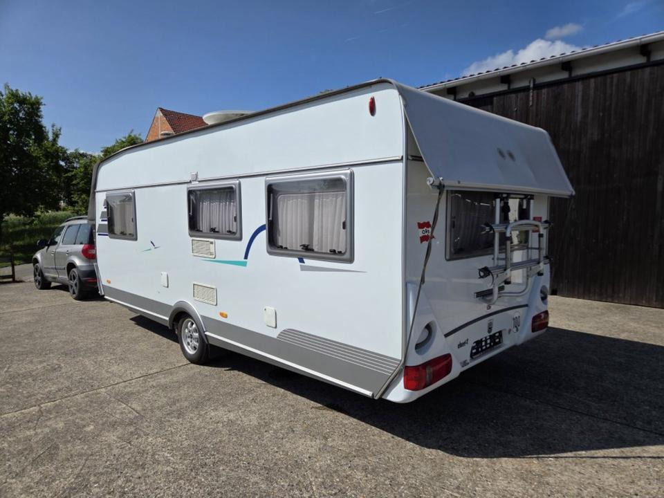 Wohnwagen Hymer Top Ausstattung Mover Vohrzelt 4x Schlafplätze WC - Caravana: foto 3 Wohnwagen Hymer Top Ausstattung Mover Vohrzelt 4x Schlafplätze WC - Caravana: foto 3