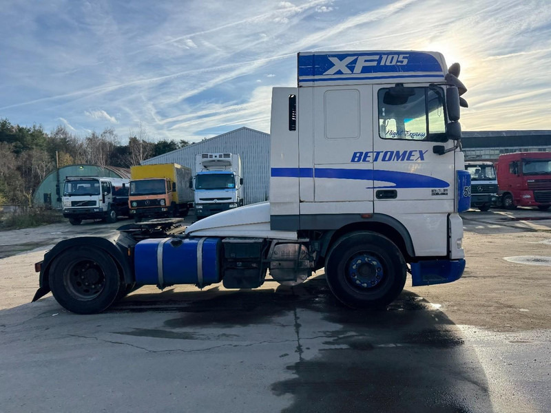 DAF 105 XF 460 Space Cab (MANUAL GEARBOX / BOITE MANUELLE / 2011) - Cabeza tractora: foto 4 DAF 105 XF 460 Space Cab (MANUAL GEARBOX / BOITE MANUELLE / 2011) - Cabeza tractora: foto 4