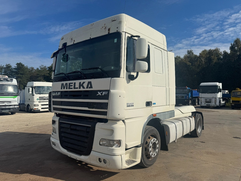 DAF 105 XF 460 Space Cab (MANUAL GEARBOX / BOITE MANUELLE) - Cabeza tractora: foto 1 DAF 105 XF 460 Space Cab (MANUAL GEARBOX / BOITE MANUELLE) - Cabeza tractora: foto 1