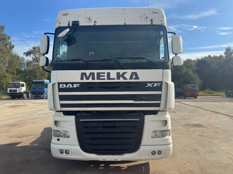 DAF 105 XF 460 Space Cab (MANUAL GEARBOX / BOITE MANUELLE) - Cabeza tractora: foto 2 DAF 105 XF 460 Space Cab (MANUAL GEARBOX / BOITE MANUELLE) - Cabeza tractora: foto 2