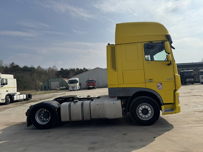 DAF 106 XF 460 Super Space Cab (MANUAL GEARBOX / BOITE MANUELLE / EURO 6) - Cabeza tractora: foto 4 DAF 106 XF 460 Super Space Cab (MANUAL GEARBOX / BOITE MANUELLE / EURO 6) - Cabeza tractora: foto 4