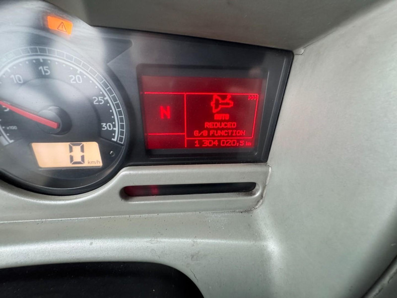 Cabeza tractora Renault Premium 450 DXI (VERY NICE CONDITION / TRES BON ETAT): foto 13 Cabeza tractora Renault Premium 450 DXI (VERY NICE CONDITION / TRES BON ETAT): foto 13